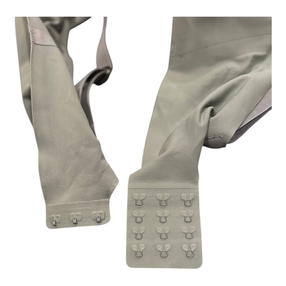 Aerie Smoothez Plunge Bra Olive Green - Picture 5 of 6